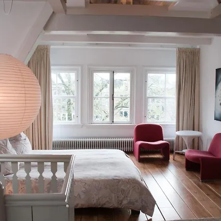 Apartment Kalkmarkt Amsterdam